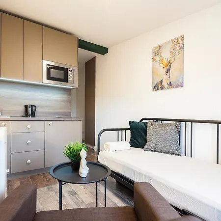 Apartament Book Fabryczna Łódź