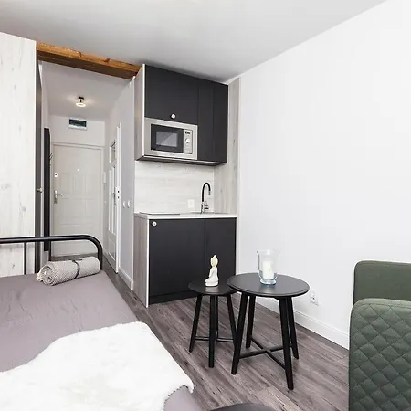 Book Fabryczna شقة وودج