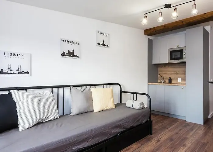 Book Fabryczna Apartman *